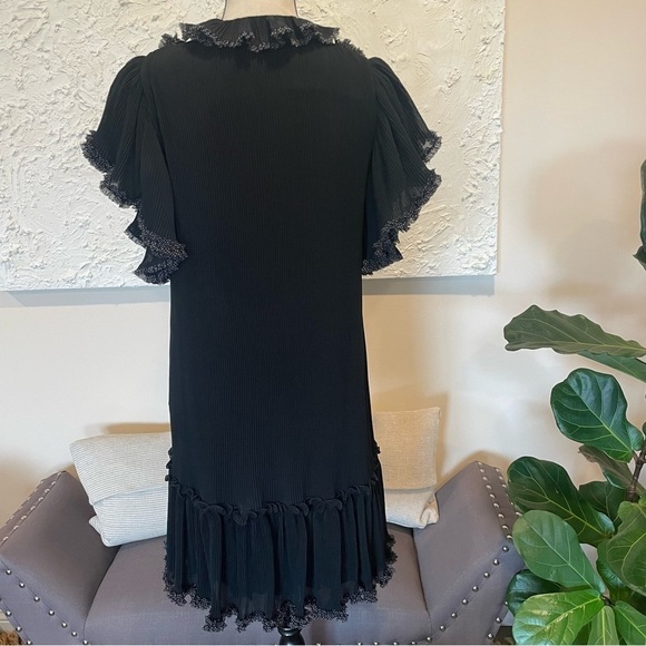 See by Chloe Polka Dot Ruffle Plissé Georgette Shift Dress Black Sz EU 34 US 0-2 - Picture 6 of 12